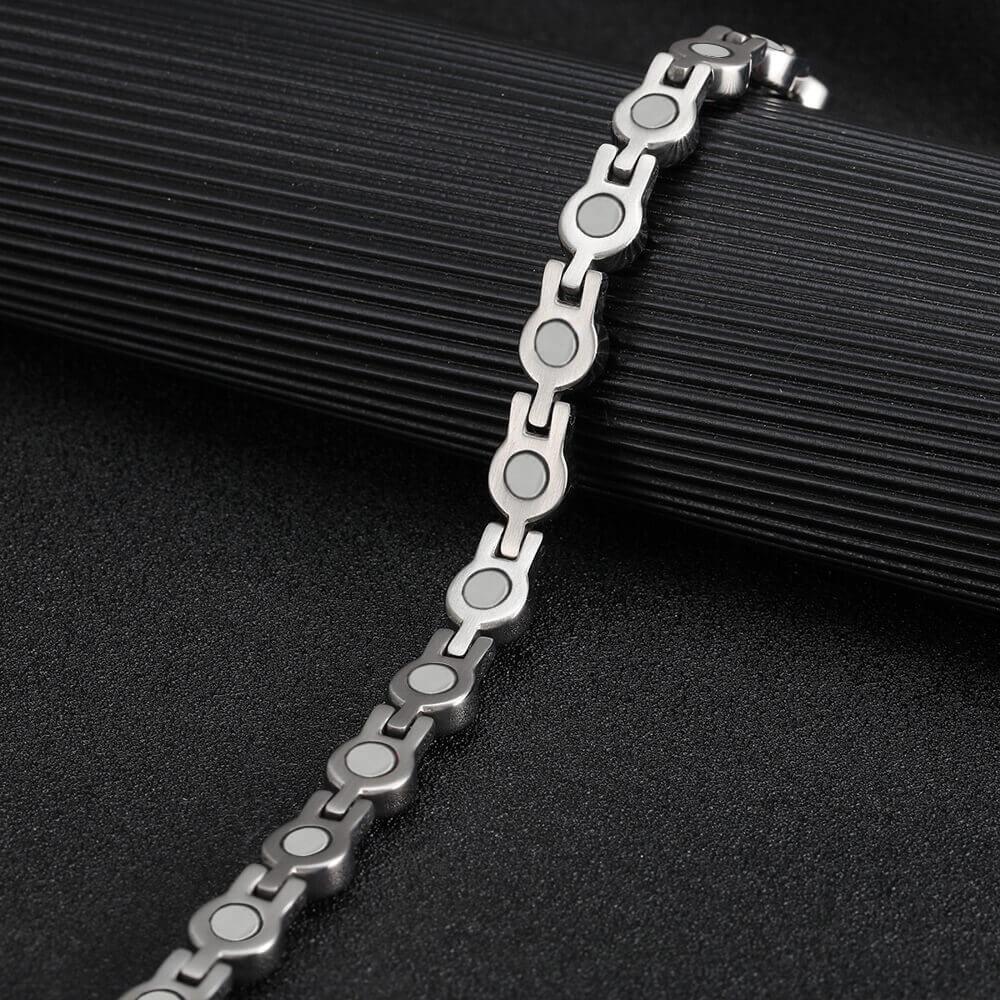 Ladies Laguna White Crystal Magnetic Bracelet